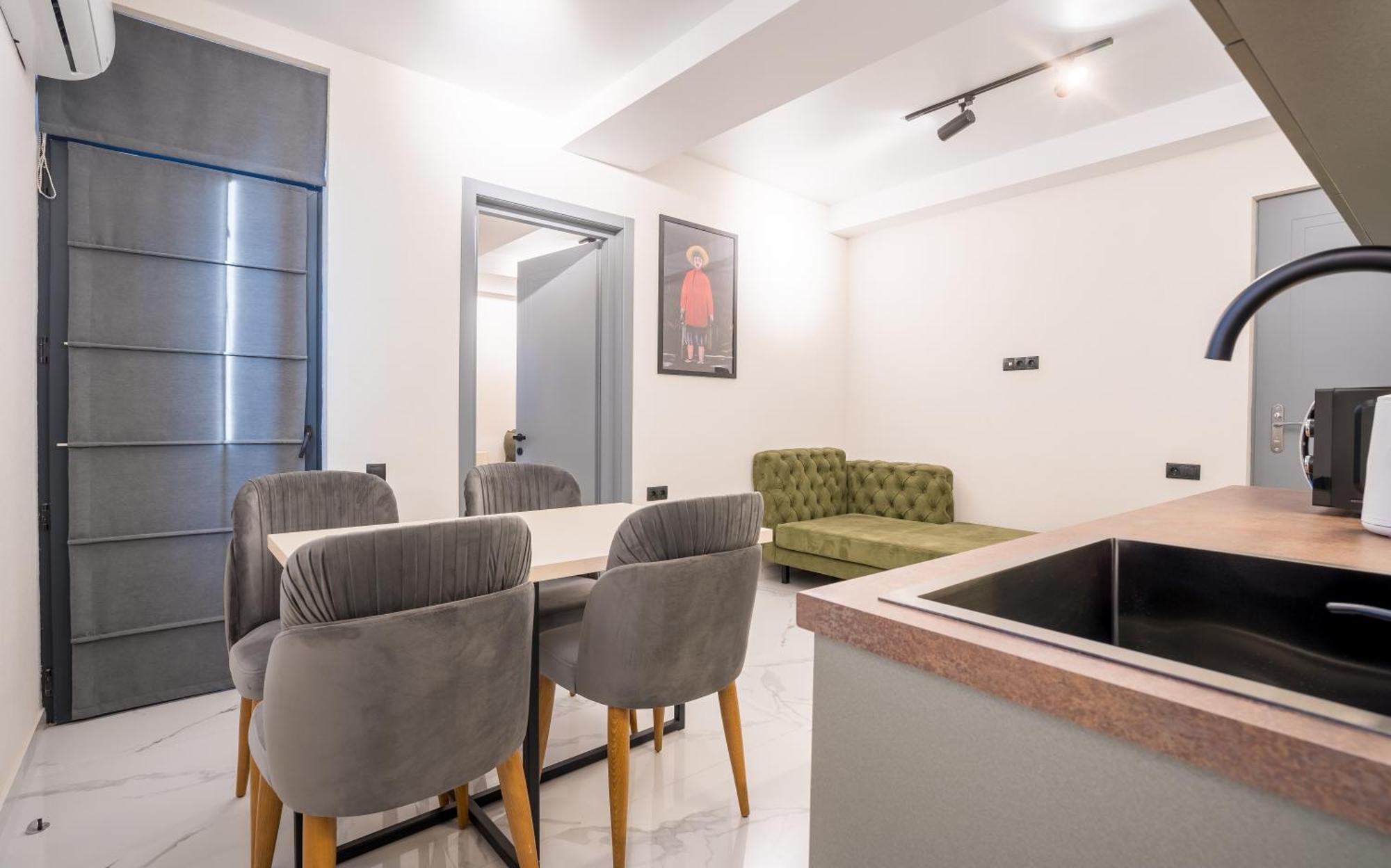 Luxury X By Umbrella Aparthotel Tbilisi Buitenkant foto