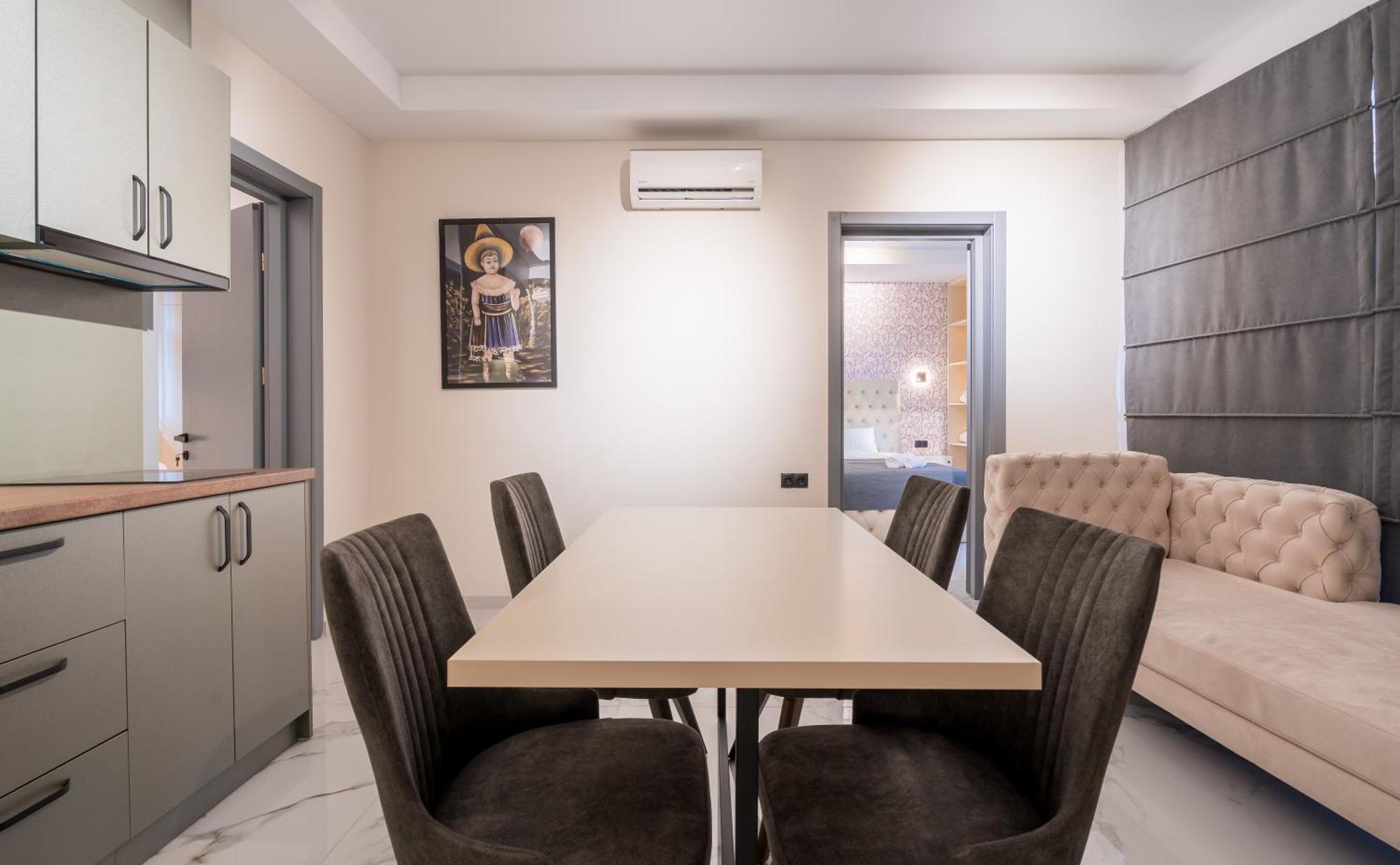 Luxury X By Umbrella Aparthotel Tbilisi Buitenkant foto